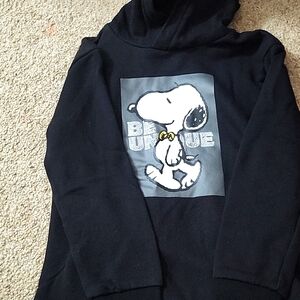 Peanut size 130 black sweater
